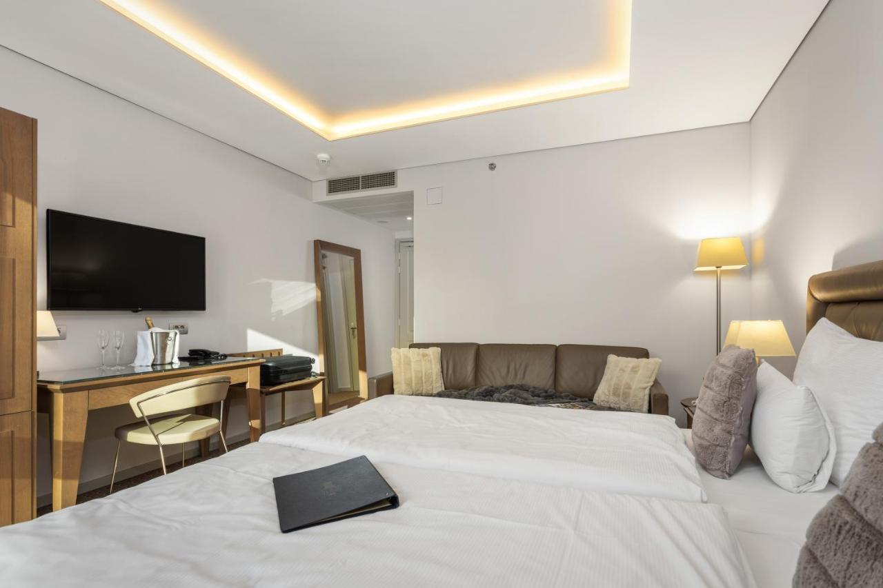 Hotel Royal Praag Buitenkant foto